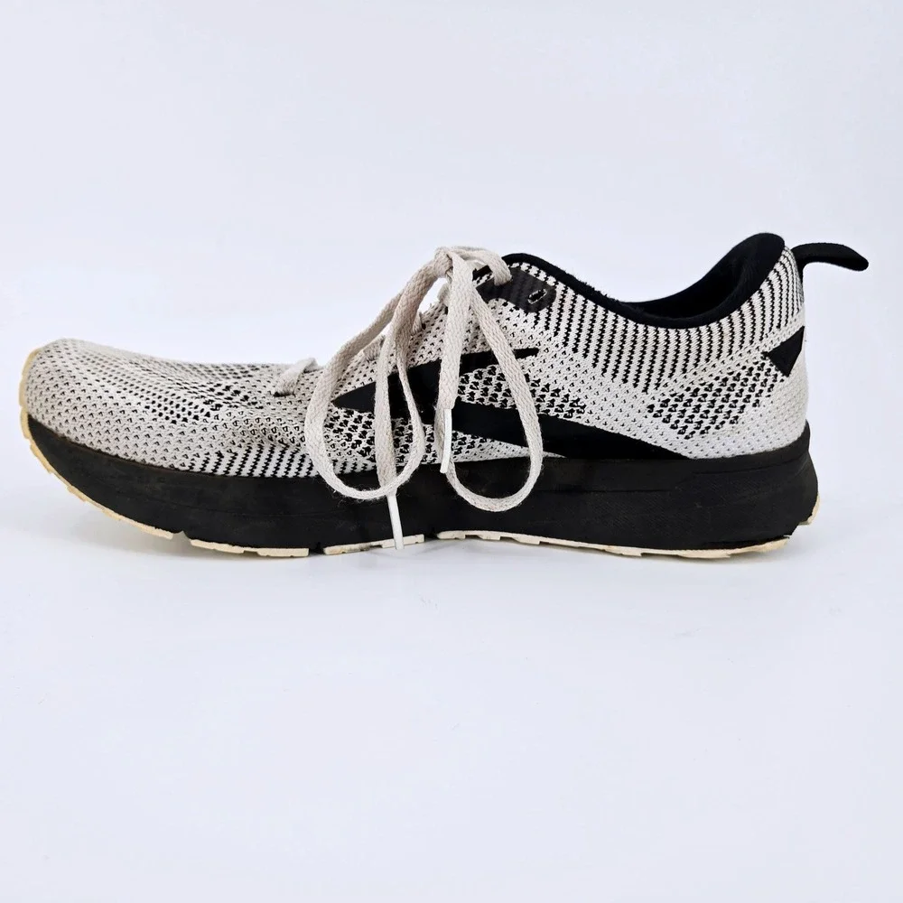 Brooks Size 11 Revel‎ 5 Running Shoes White Black Mesh Neutral Cushion